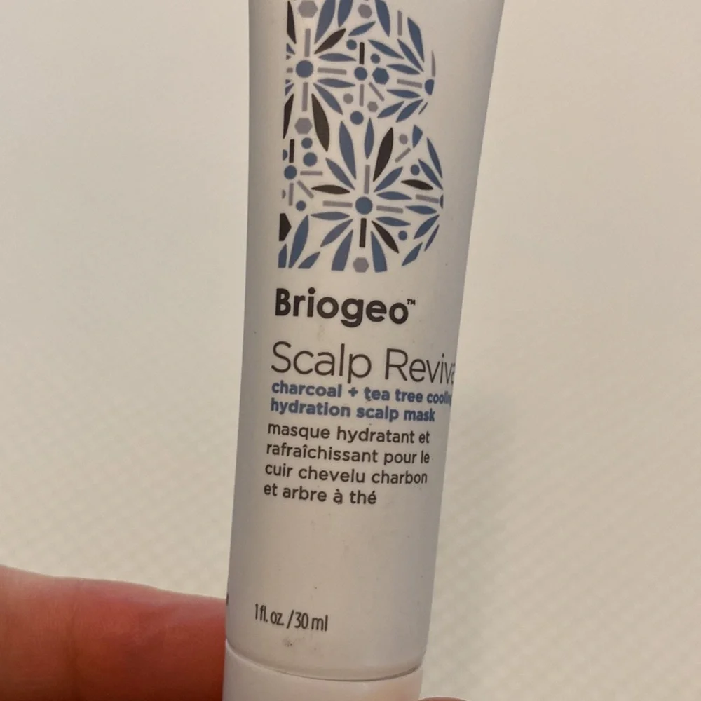 Briogeo Scalp Revival Charcoal and Tea Tree Cooling Hydration Scalp Mask Sample